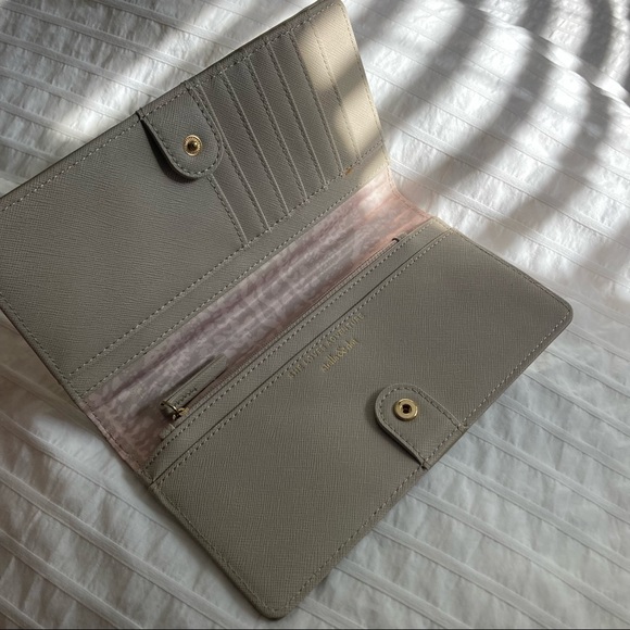 Stella & Dot Soho Tech Wallet - Picture 3 of 4